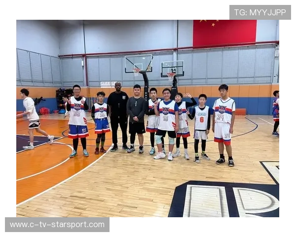 少年篮球梦在阳光下闪耀，篮球少年舞蹈视频